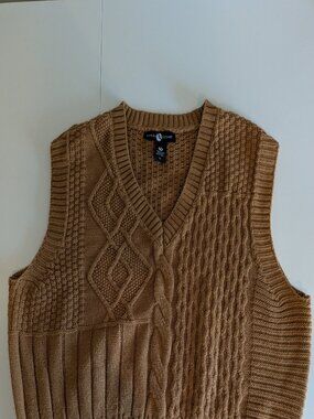 Size 2X Ashley Stewart Sweater Vest
